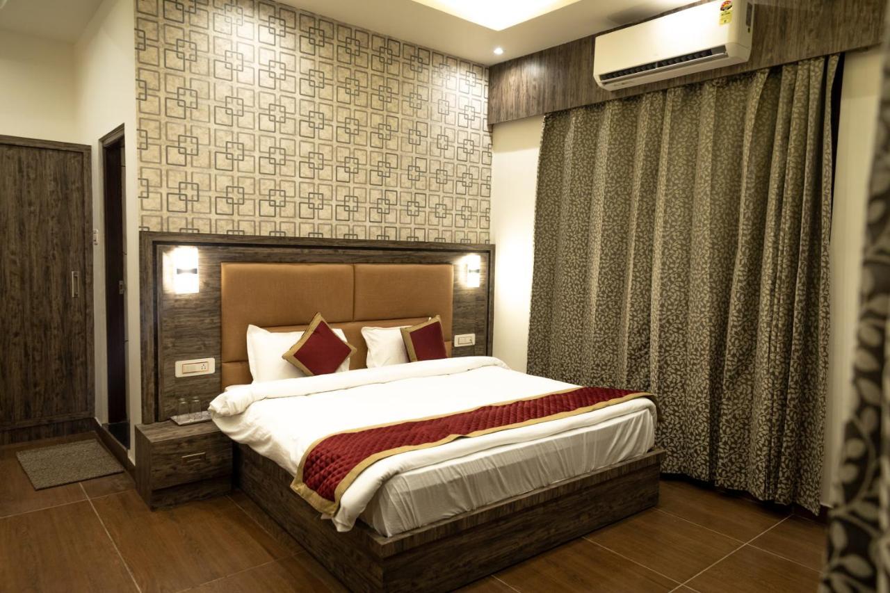 Hotel The Florence Chamba  Bagian luar foto