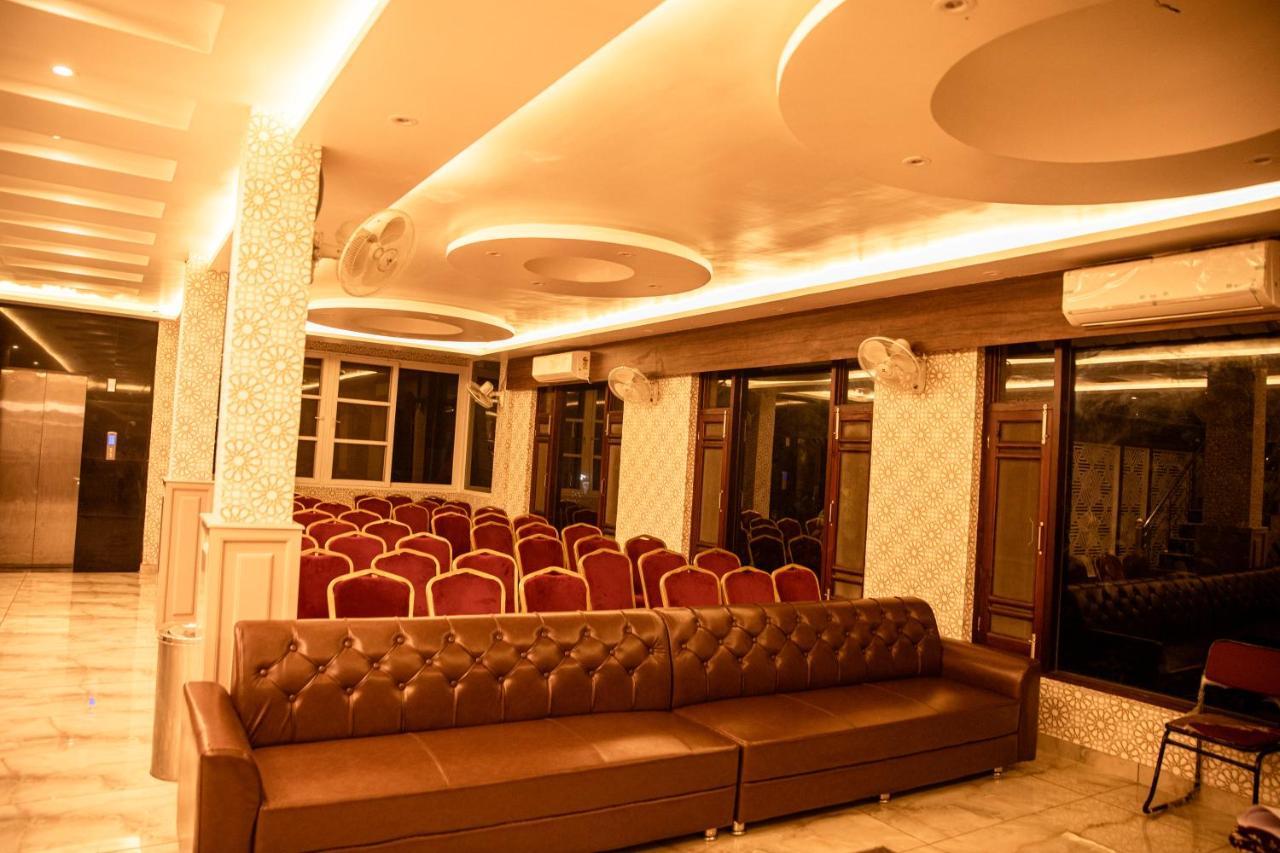 Hotel The Florence Chamba  Bagian luar foto